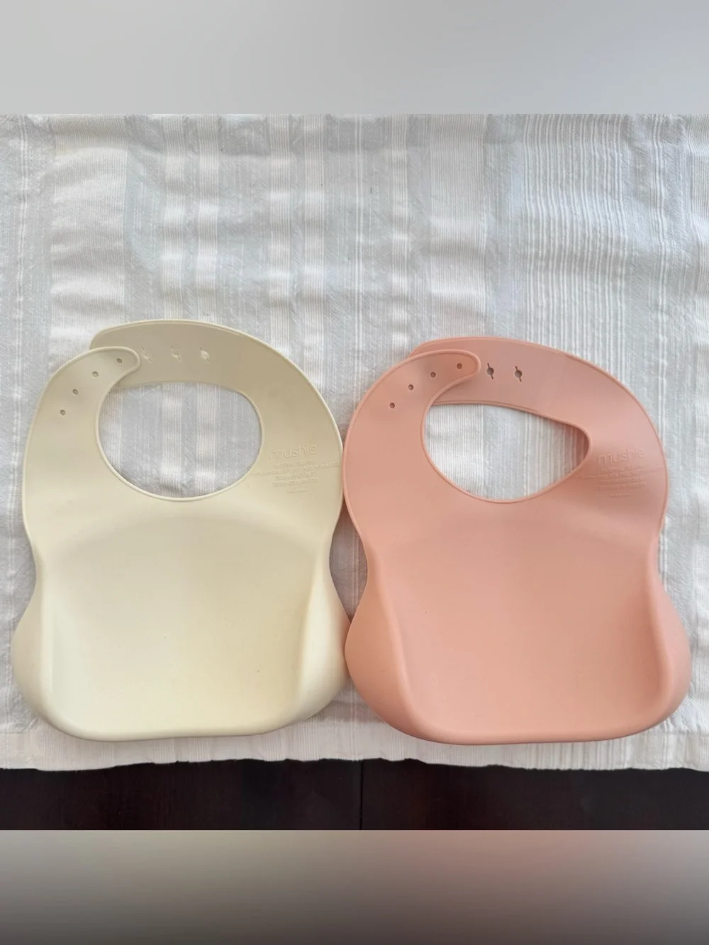 Mushie Adjustable Silicone Baby Bibs - Pink and Cream Floral Set